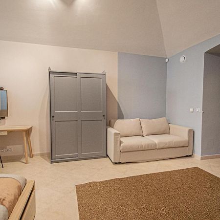 Modern And Spacious Apartments In City Center Praag Buitenkant foto