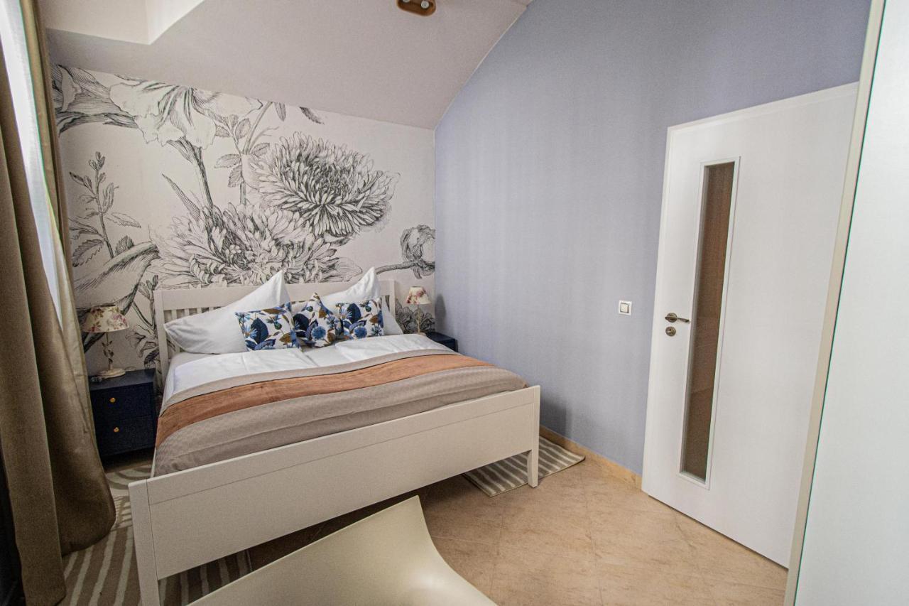 Modern And Spacious Apartments In City Center Praag Buitenkant foto